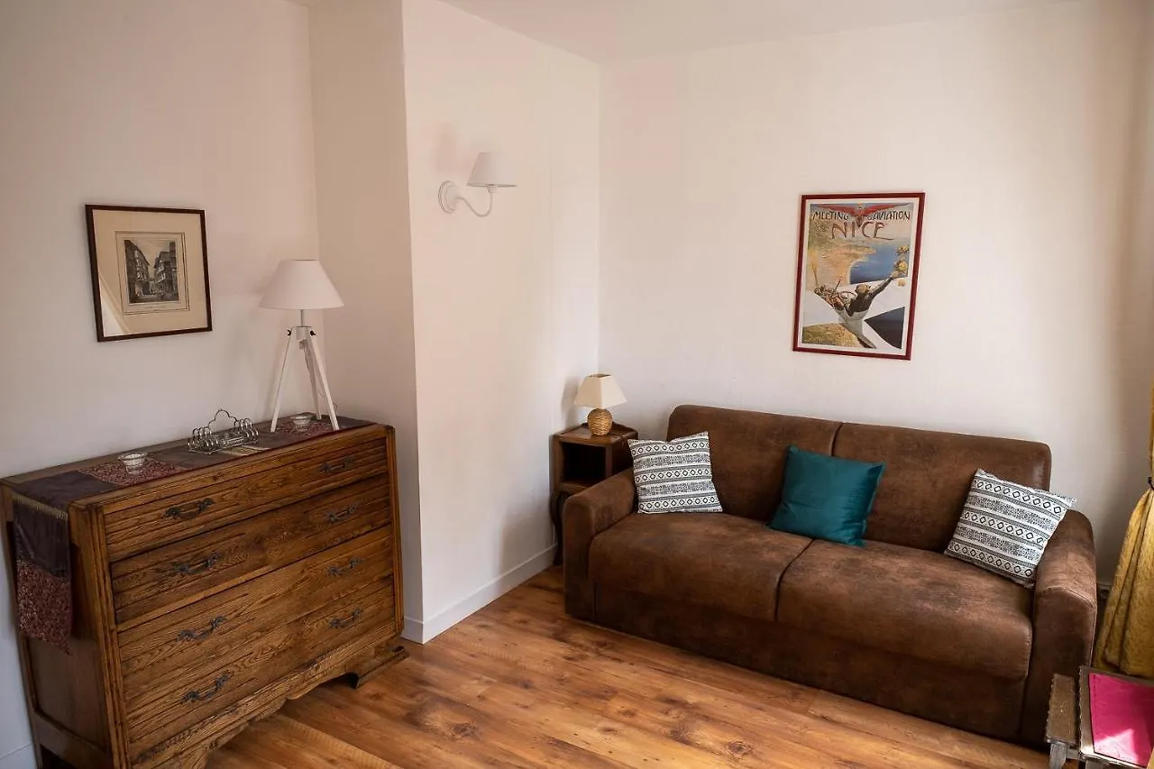 Appartement Place Des Cordeliers Dinan
