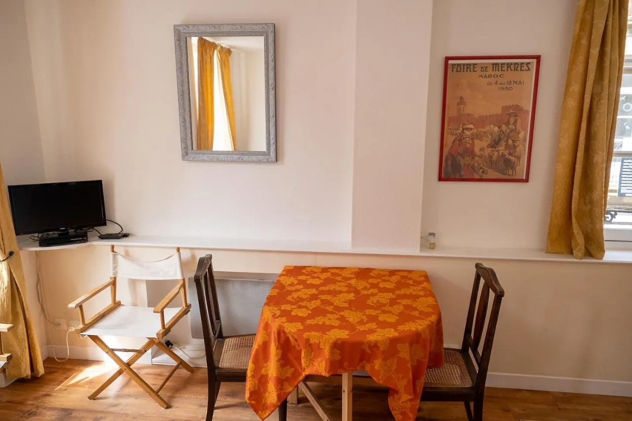 Apartment Appartement Place Des Cordeliers Dinan